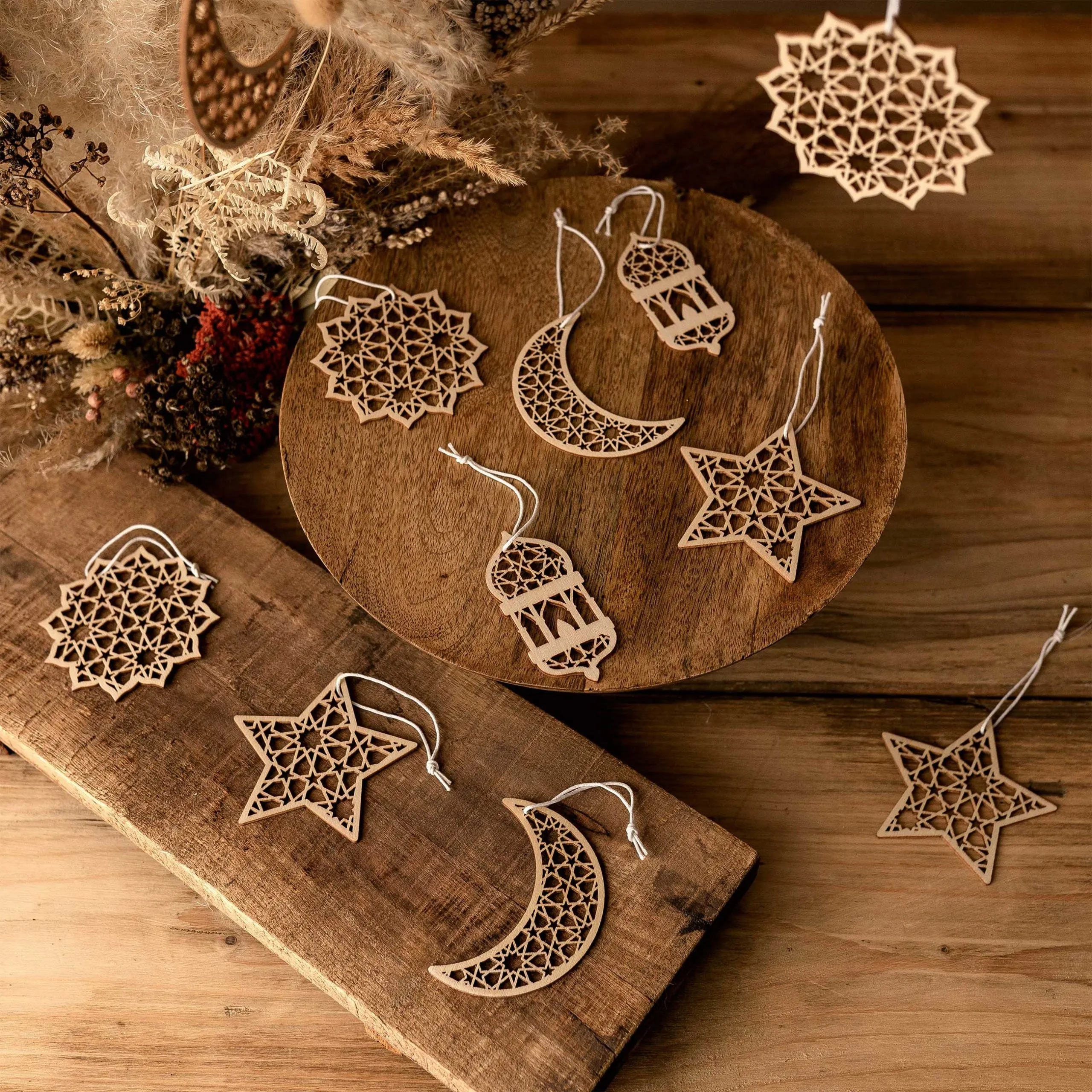 12 Wooden Pendants for Ramadan