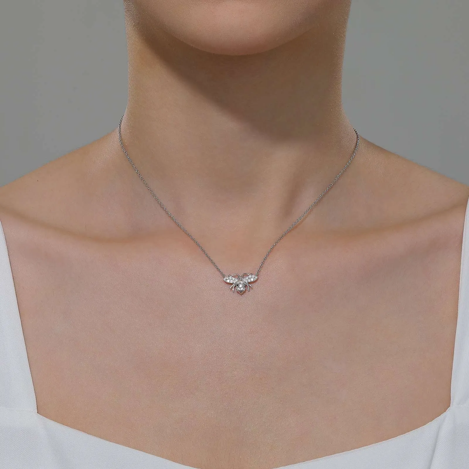 Busy Bee Necklace N0253CLP20