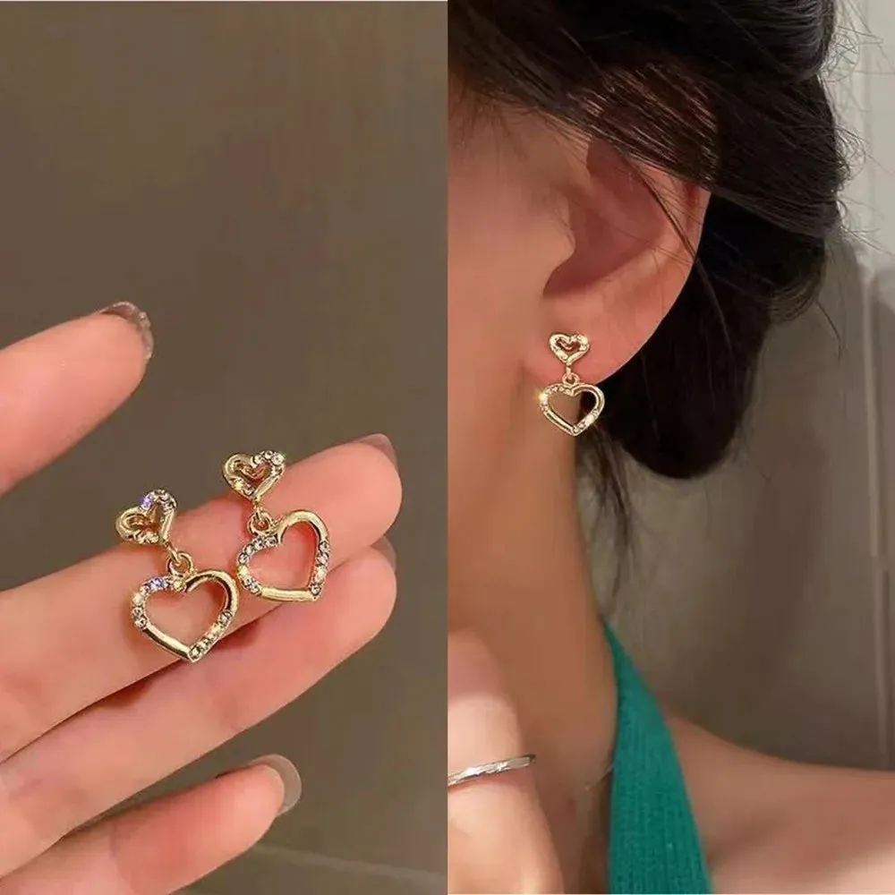 Elegant Gold Flower Earrings