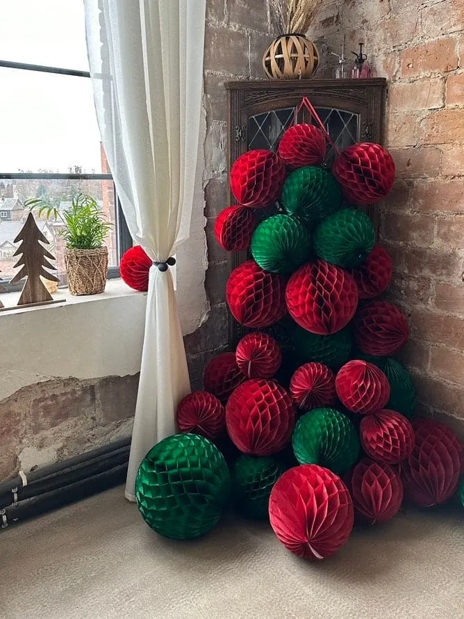 Holiday green and deep red  paper honeycomb balls party decorations set Christmas decorations home decor wedding baby shower office decor