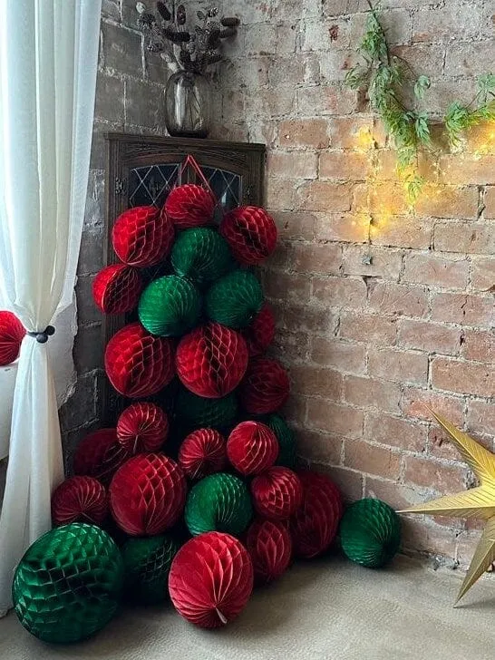 Holiday green and deep red  paper honeycomb balls party decorations set Christmas decorations home decor wedding baby shower office decor
