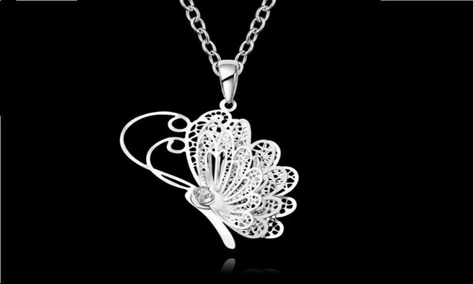 Hollow Butterfly Pendant Short Necklace