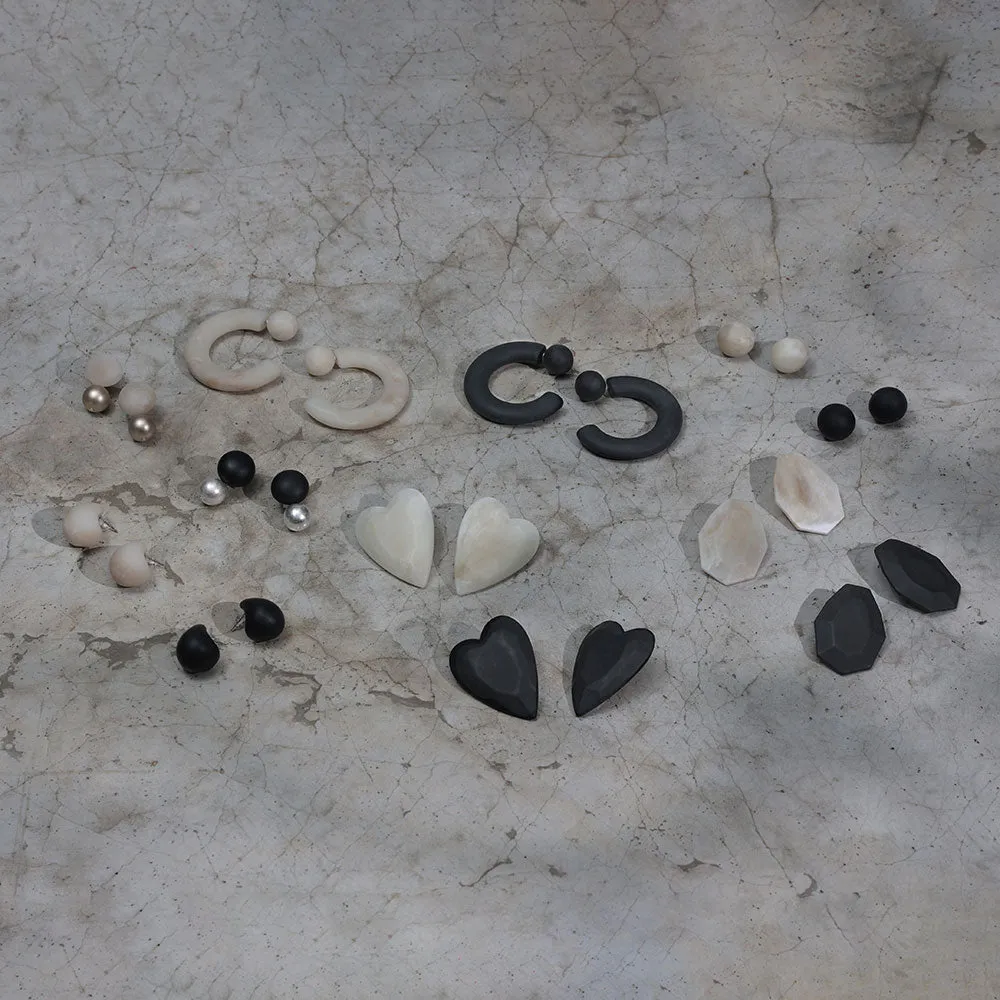 Homaica Frosted Teardrop Earrings