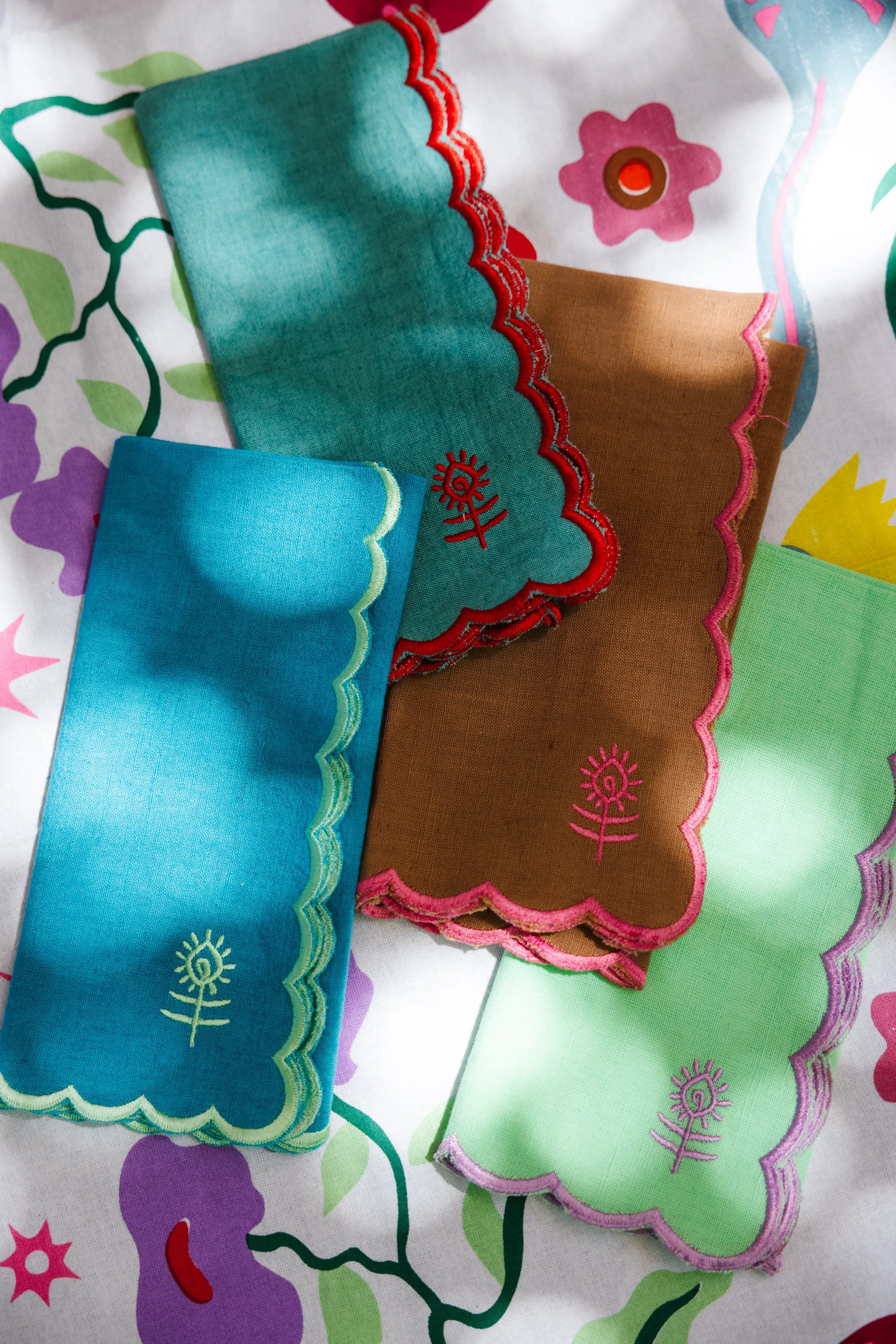 Icon Linen Napkins S/4 - Aqua   Cherry
