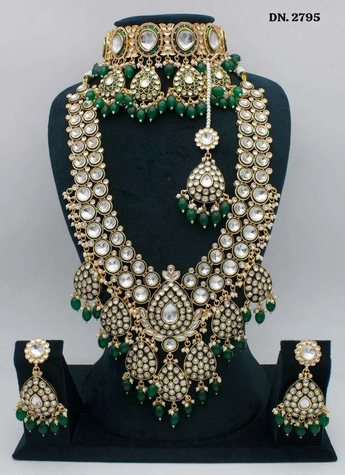 Luxurious kundan Beads Semi Bridal  Set