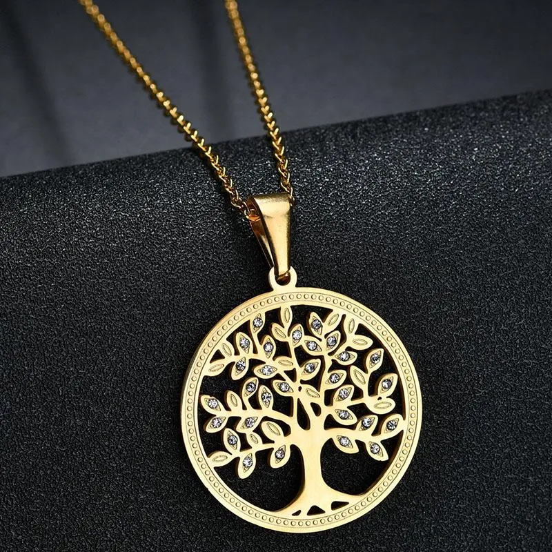 O word chain Hollow Tree of Life Necklace Ladies Titanium Steel Round Pendant Accessories