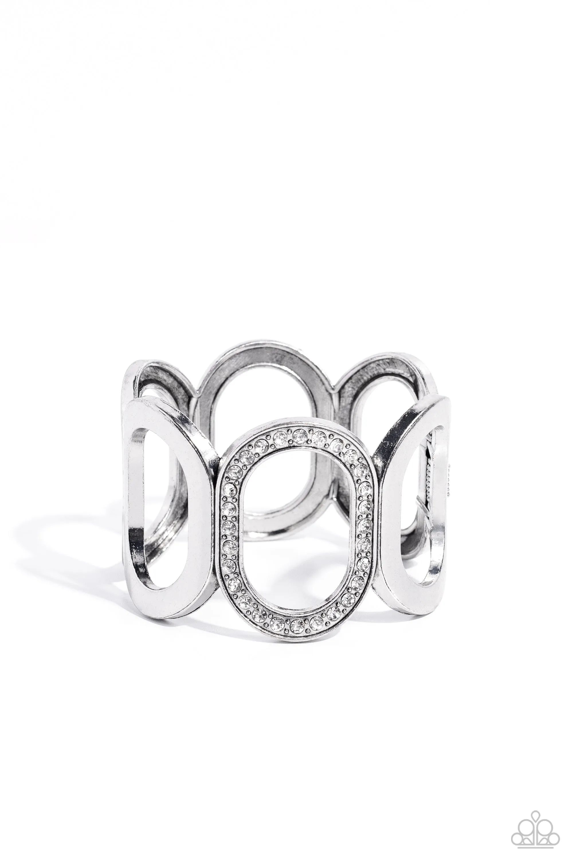 Opulent Ovals • White