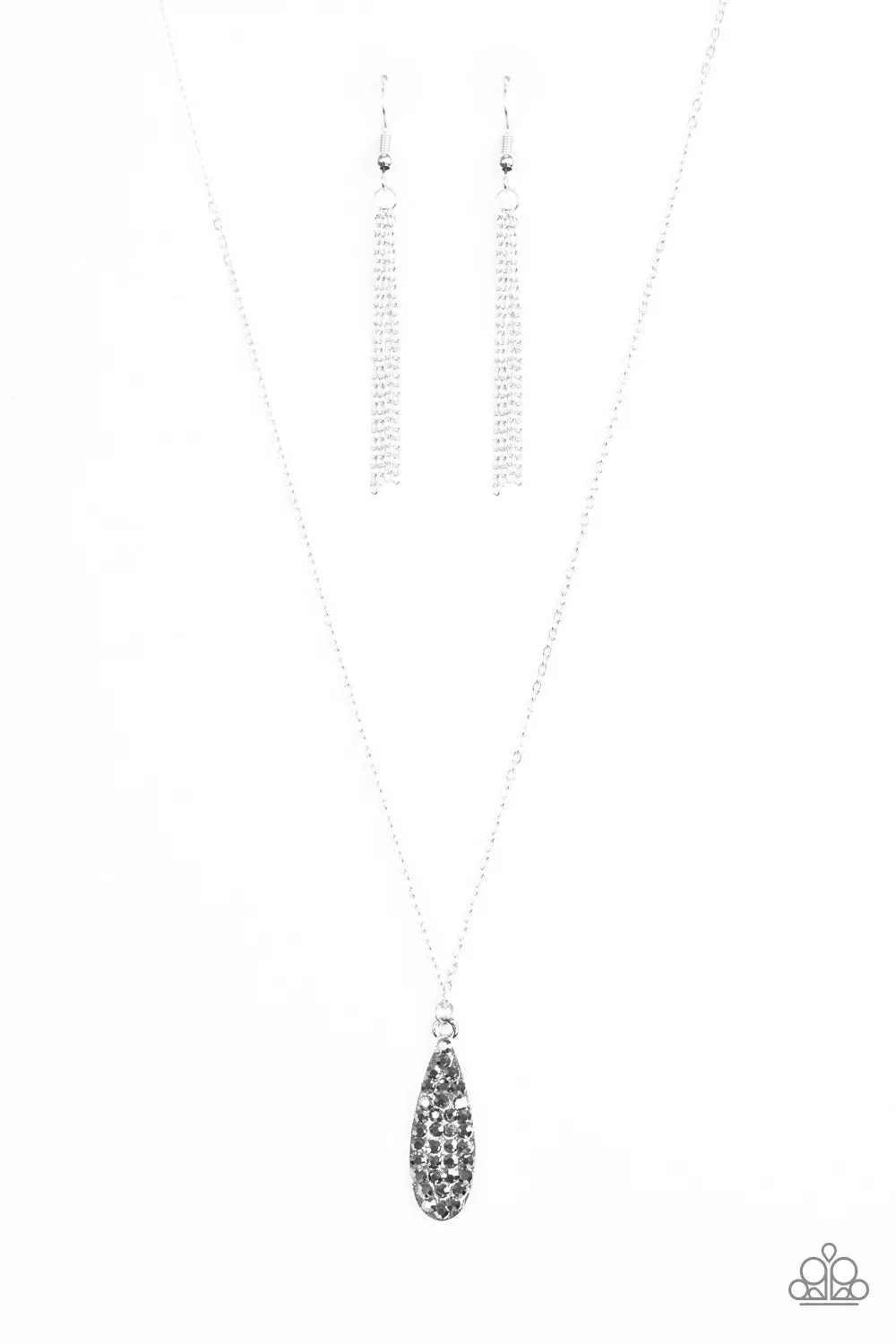Paparazzi Necklace ~ She Just Shines - Silver