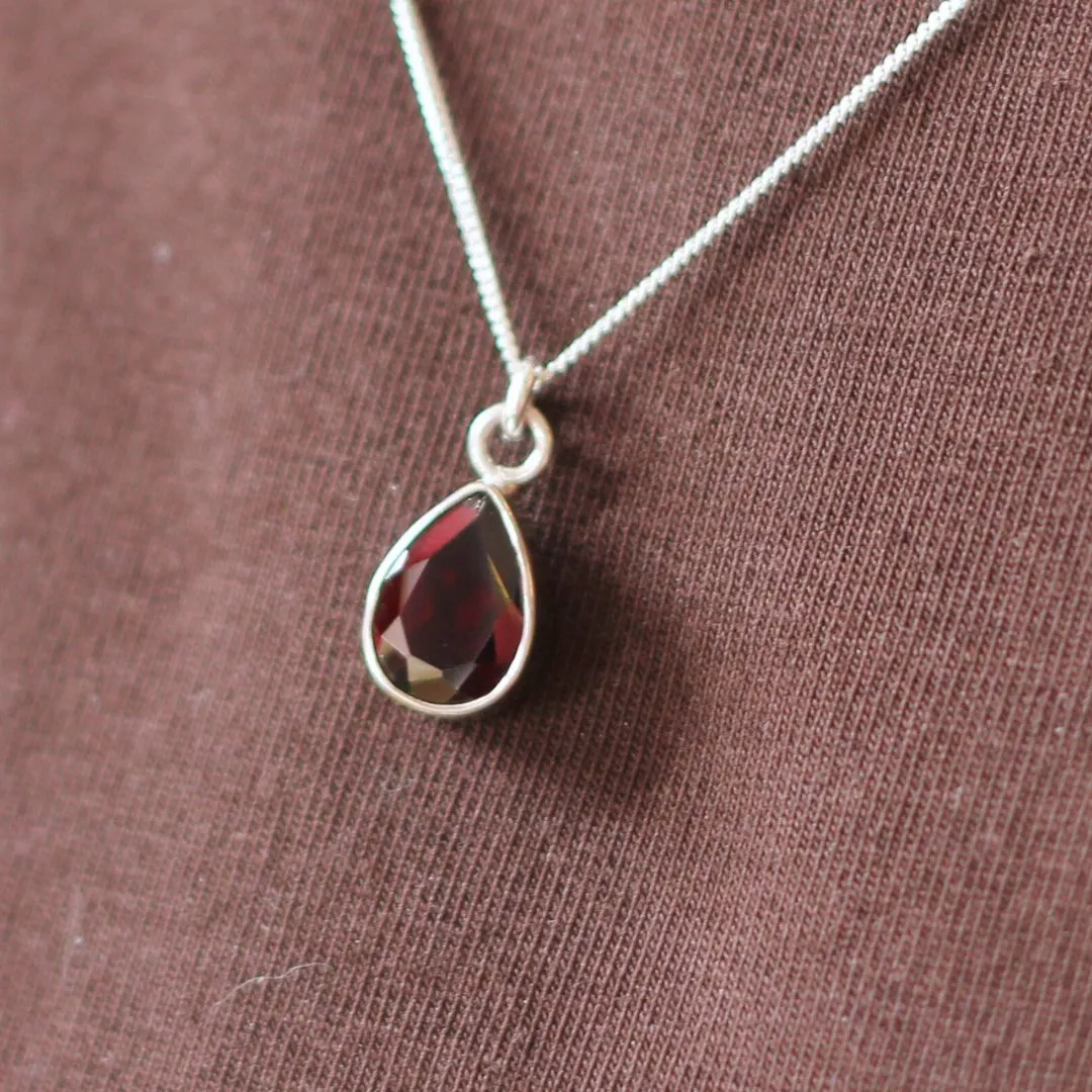 Pear-Shaped Garnet Necklace