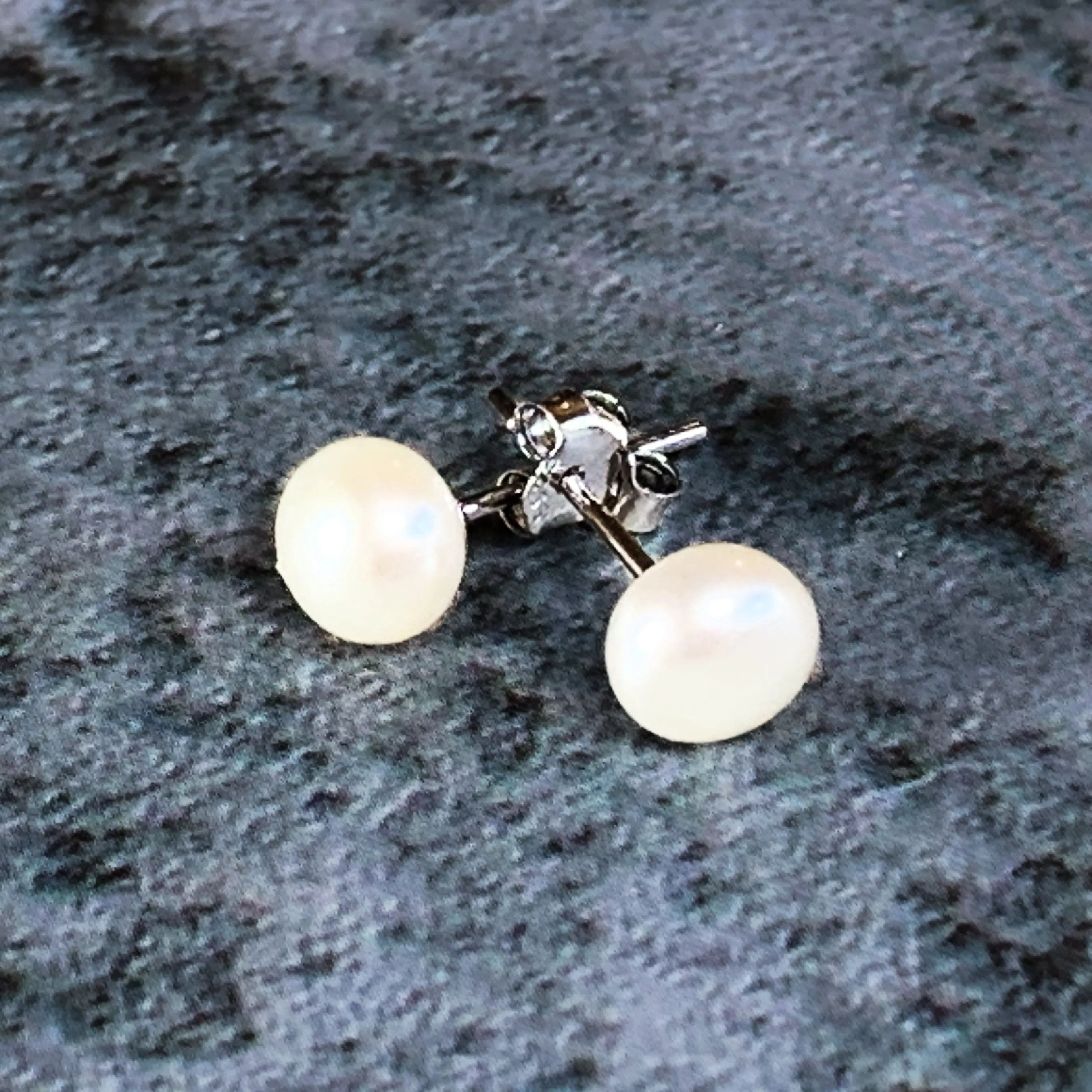 Sterling Silver 6-6.5mm Freshwater Pearl earrings