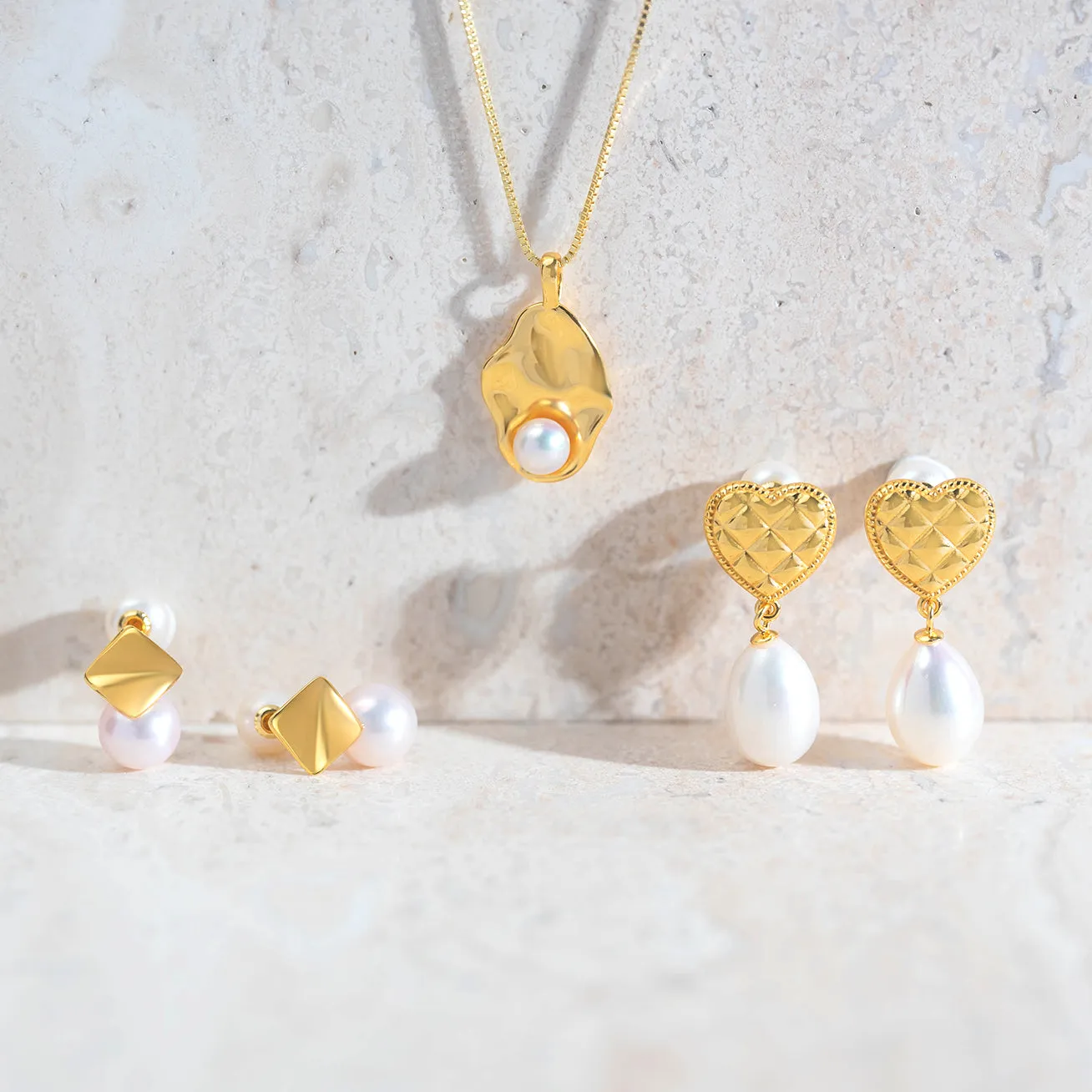 Top Grade Freshwater Pearl Necklace WN00459