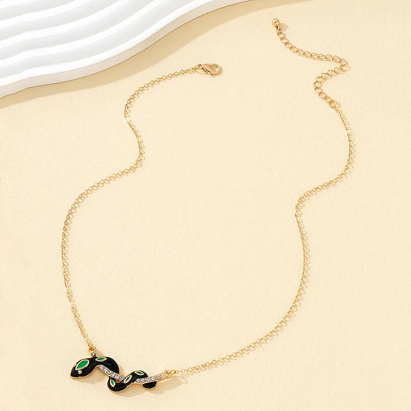 Wholesale Alloy Snake Totem Enamel Necklace