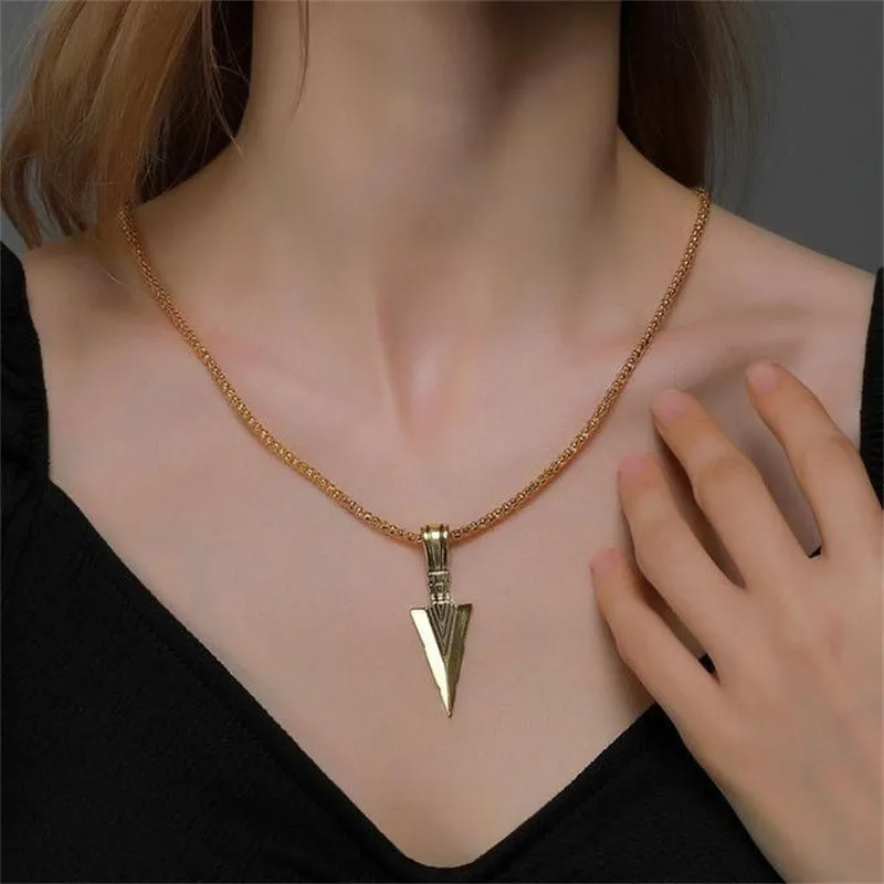 Wholesale Creative Alloy Retro Arrow Triangle Pendant Personalized Fashion Necklaces