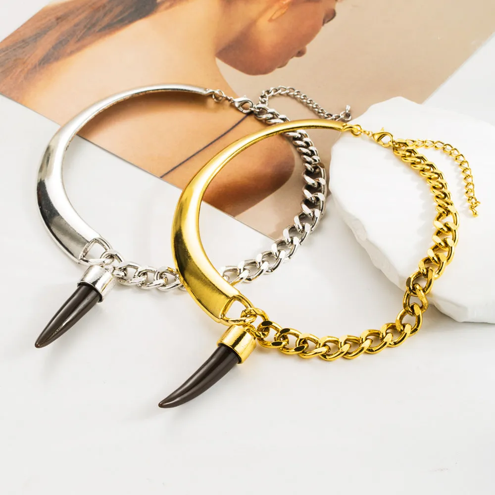 Wholesale Exaggerated Design Asymmetrical Hip-hop Horn Shape Chunky Chain Clavicle Necklace