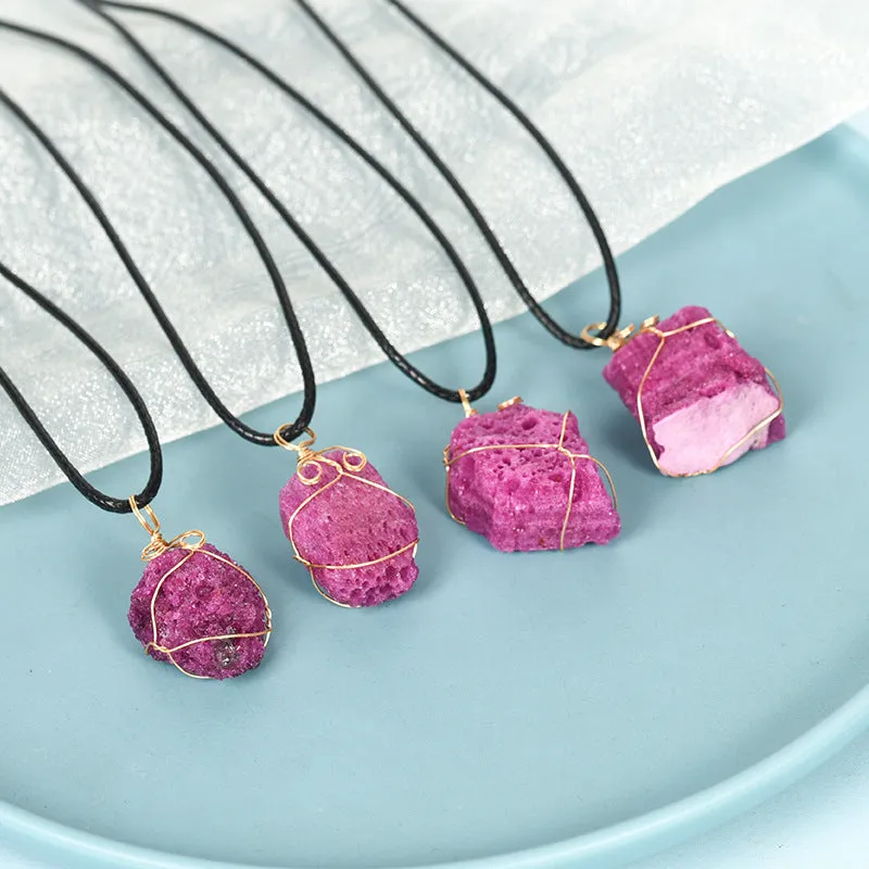 Wholesale Irregular Raw Stone Purple Cobalt Calcite Pendant Necklaces