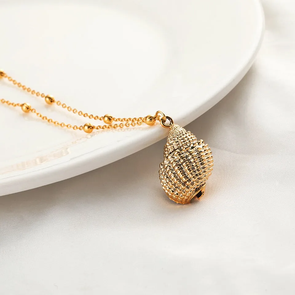 Wholesale Natural Shell Necklace Women Clavicle Chain