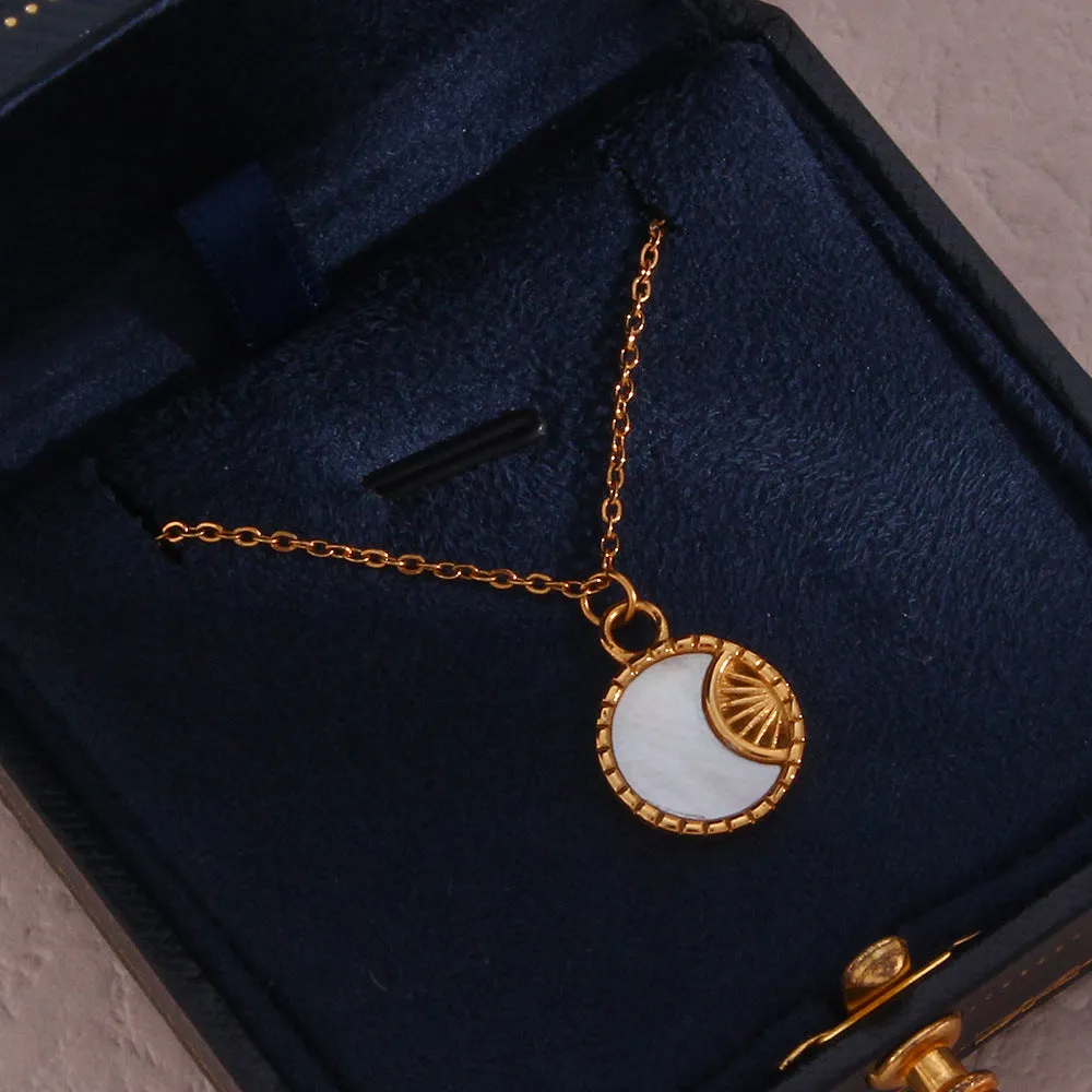 Wholesale Stainless Steel Shell Moon Medallion Necklace