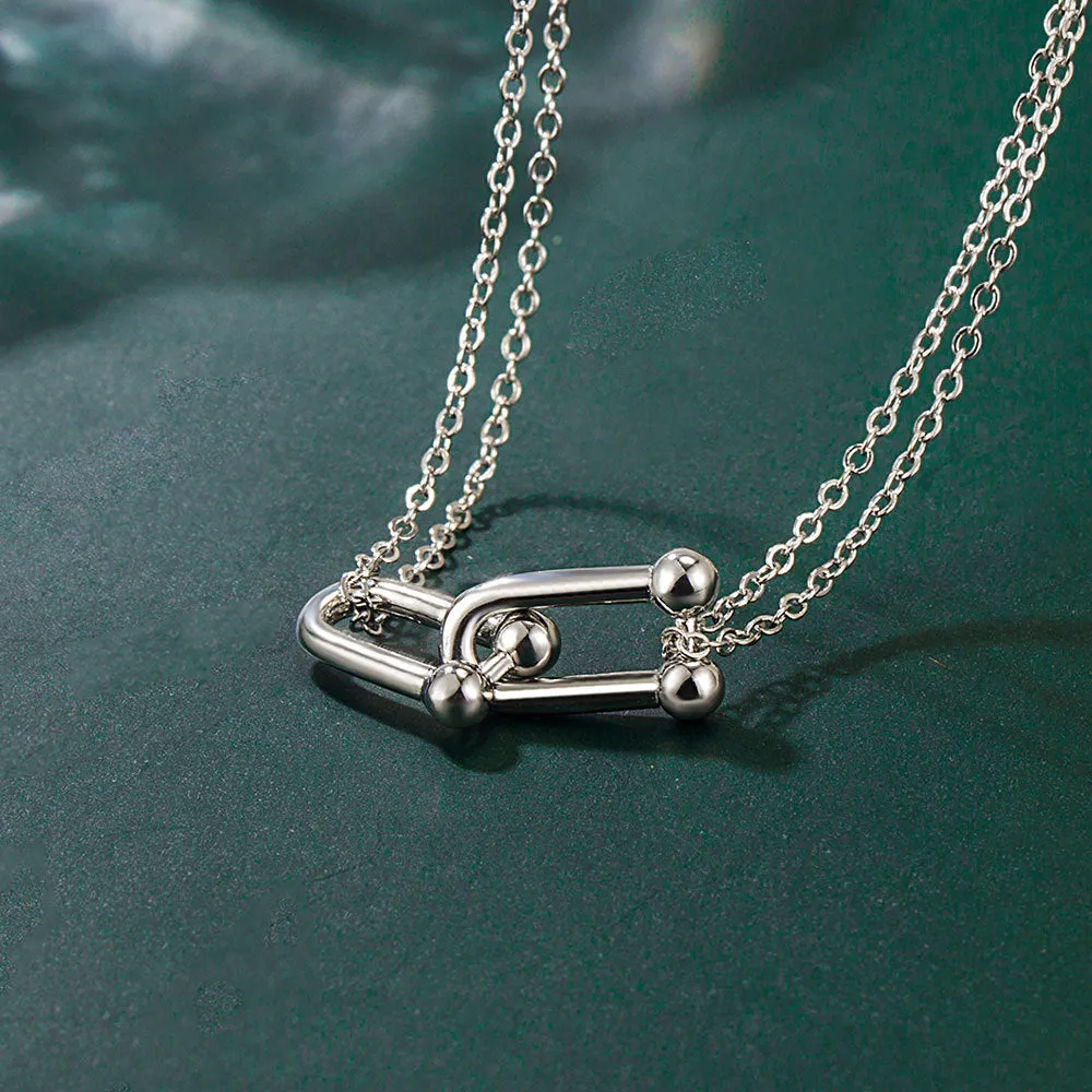 Wholesale Valentine's Day Double Ring Horseshoe Buckle Necklace