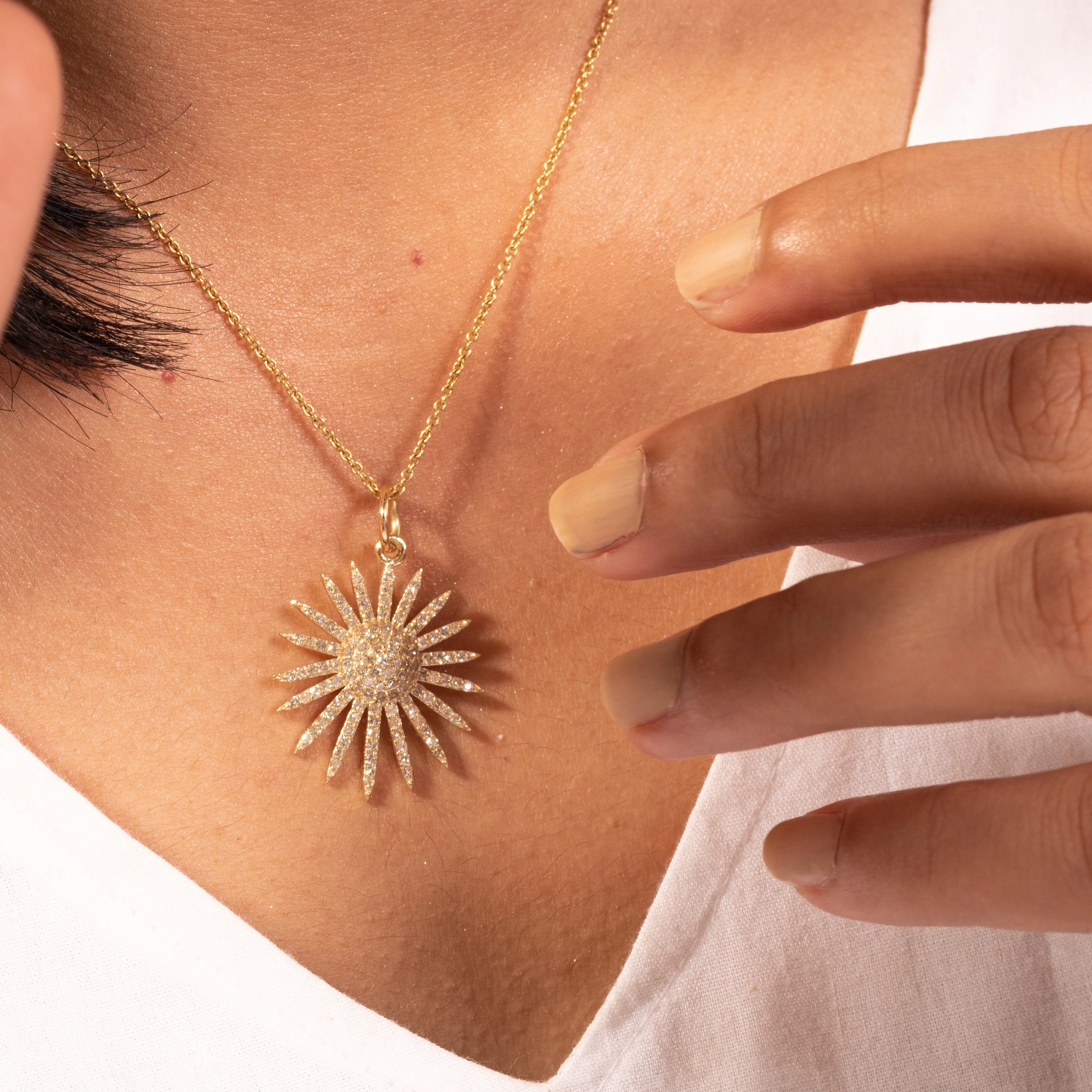 Wink Diamond Pendant