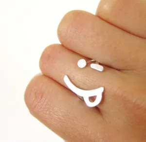 Winky Face Happy Smile Ring