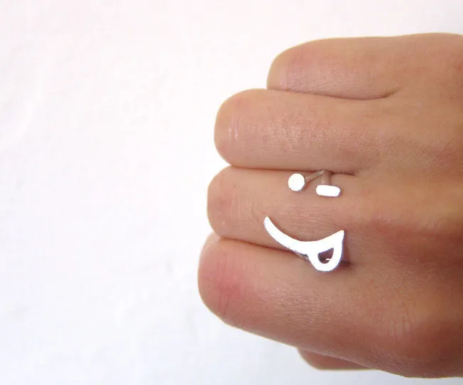 Winky Face Happy Smile Ring